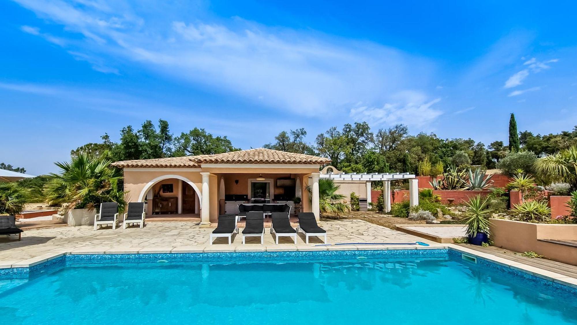 Villa La Lanterne Le Plan-de-la-Tour 外观 照片
